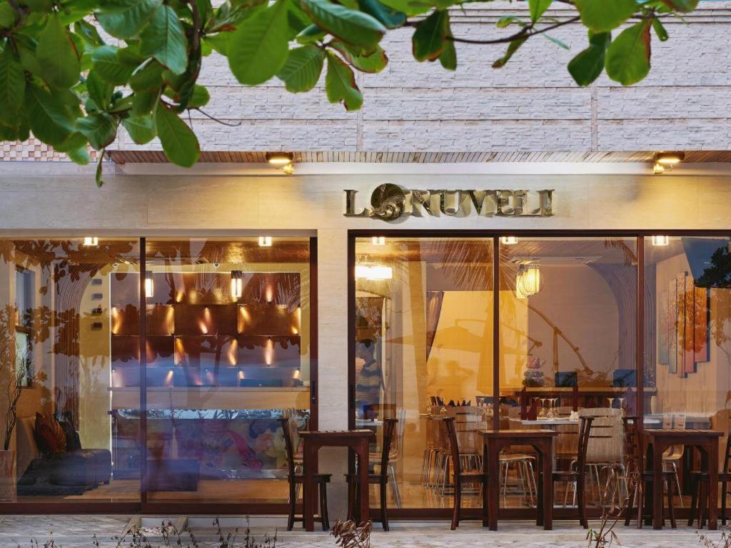 Отель Lonuveli Хулхумале Экстерьер фото